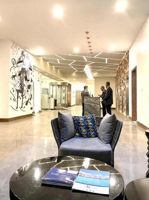 Tranquility In The Midst Of Vibrance Nairobi Exterior foto